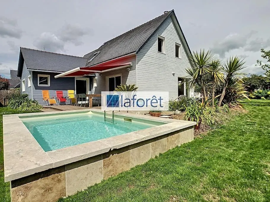 Maison En Bois Avec Piscine A 1000 M Des Plages. Guidel Villa